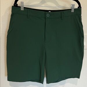 Extracurricular golf shorts